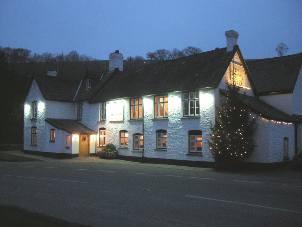 The Bell At Skenfrith Hotel Екстериор снимка