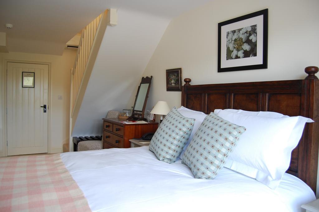 The Bell At Skenfrith Hotel Стая снимка