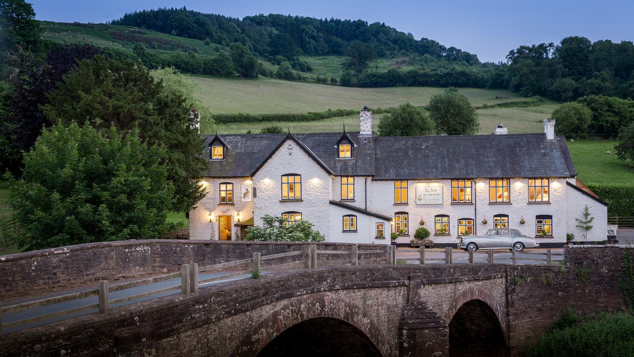 The Bell At Skenfrith Hotel Екстериор снимка